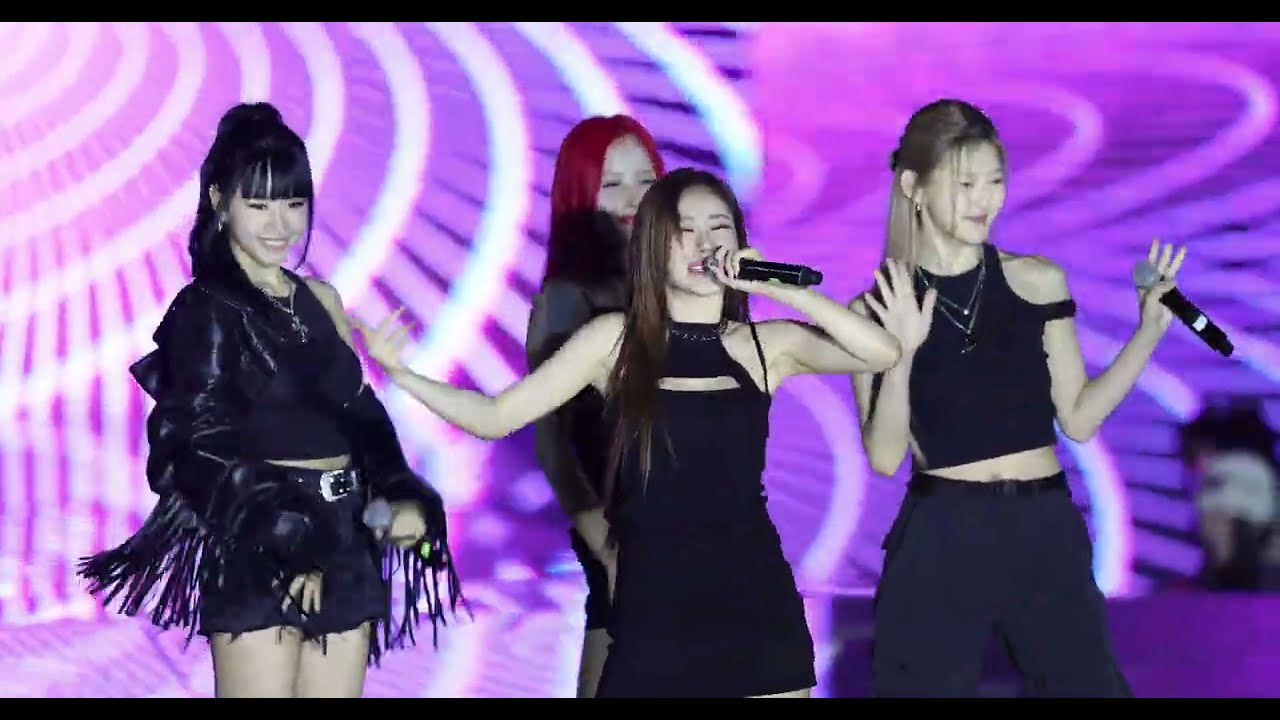 230923 키스오브라이프 Kiss of Life - Julie (쥴리) 'Bang Bang' 직캠 @Seoul Fashion Week