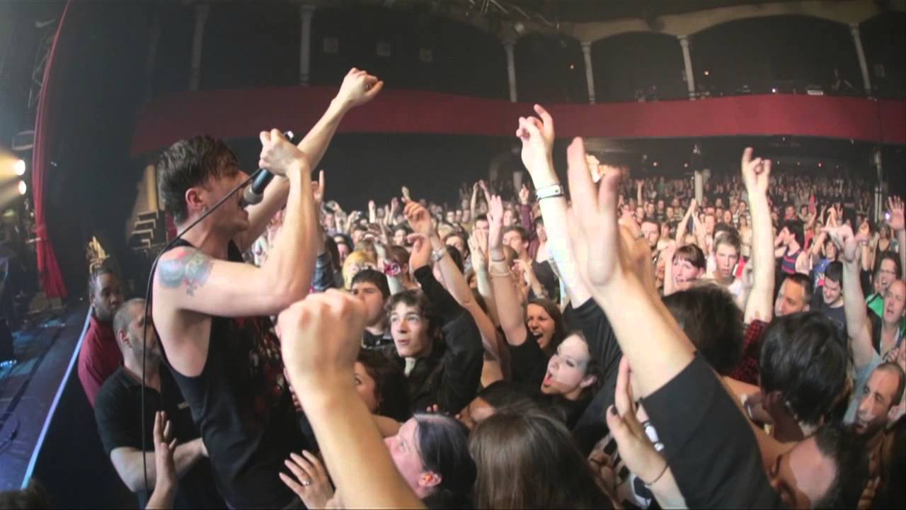 Young Guns - On The Road (Documentary)
