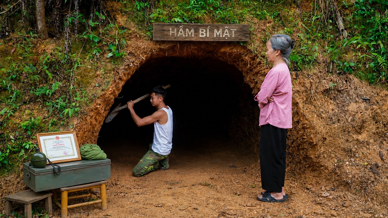 A Secret Mission Begins: Hand-Digging a Hidden Bunker to Protect Important Documents- Trieu Duong TV