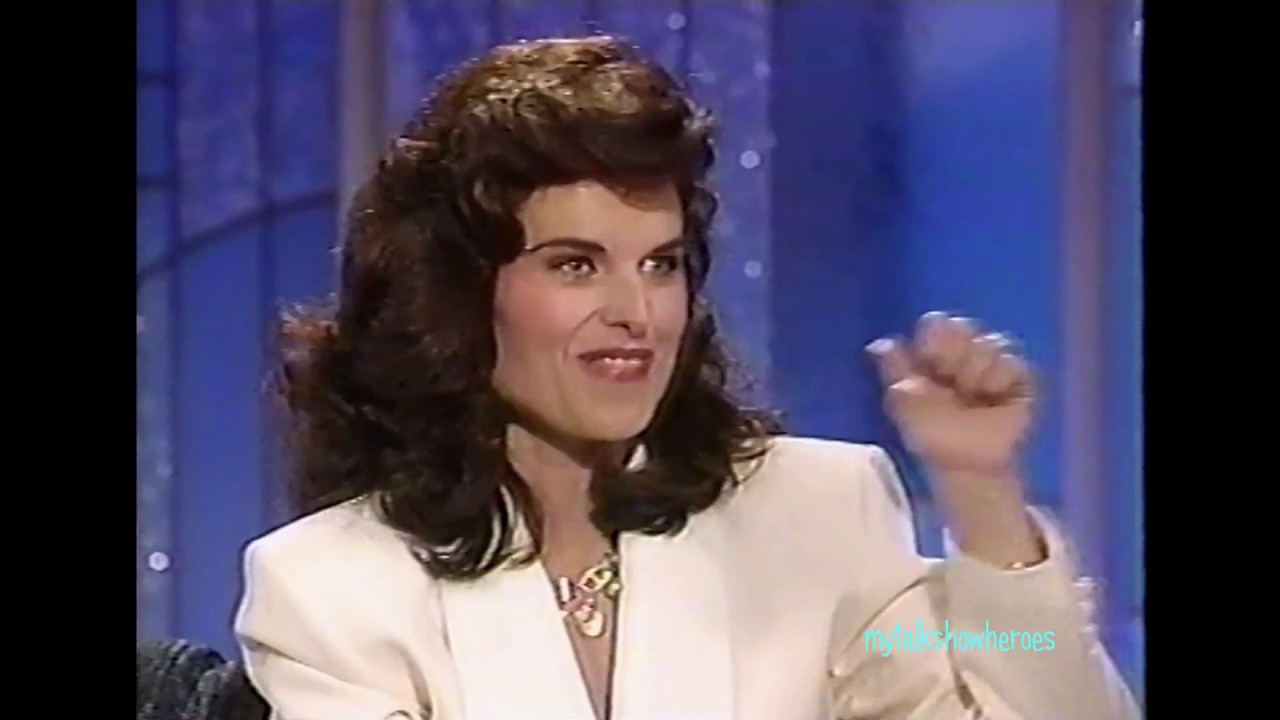 MARIA SHRIVER HAS FUN WITH ARSENIO
