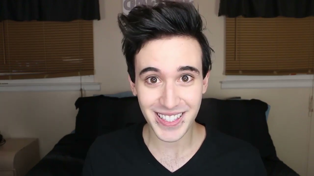 CrankThatFrank: TRY NOT TO CRINGE EMO MUSICAL.LY CHALLENGE #2