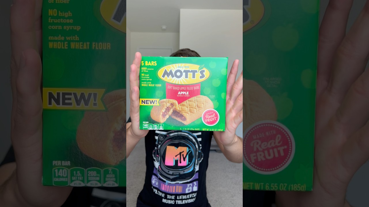 New!!! Mott&rsquo;s Soft Baked Filled Bars (Apple) #food #foodsnacks #review