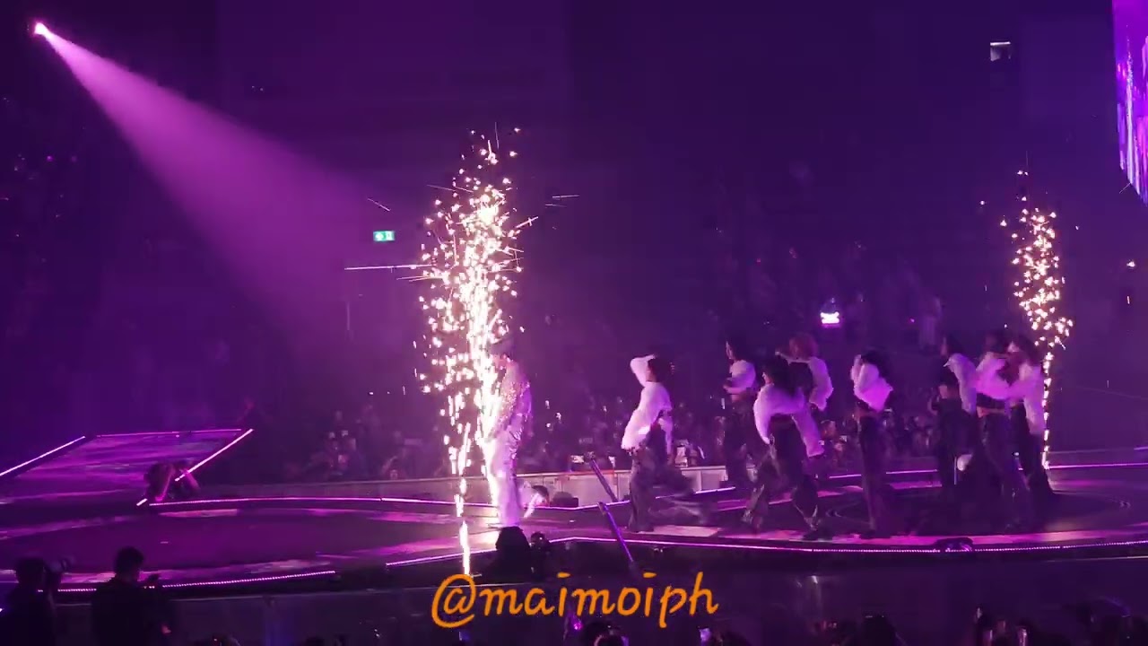 #zeenunewconcertday2  7 Rings by #zeepruk #nunew #zeenunewanotherlifeconcertbylazada