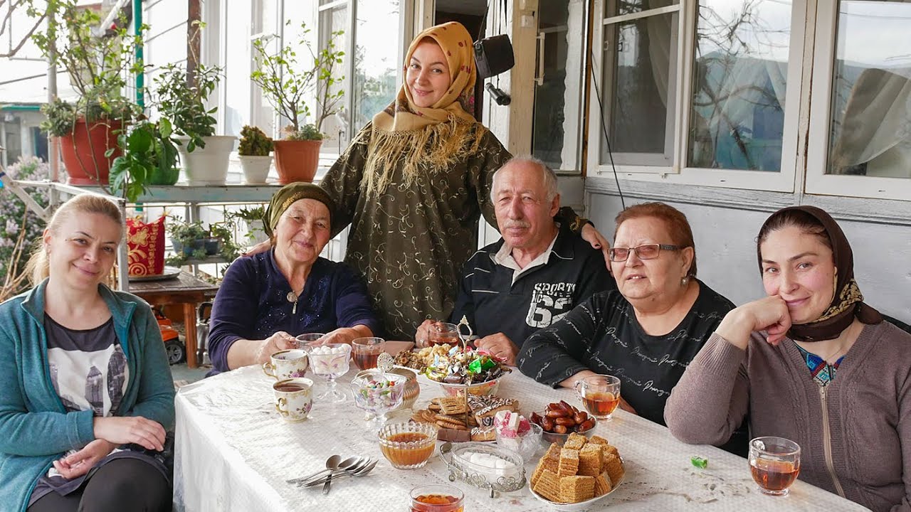 Жизнь в древнем селе Дагестана. Жизнь в России высоко в горах.