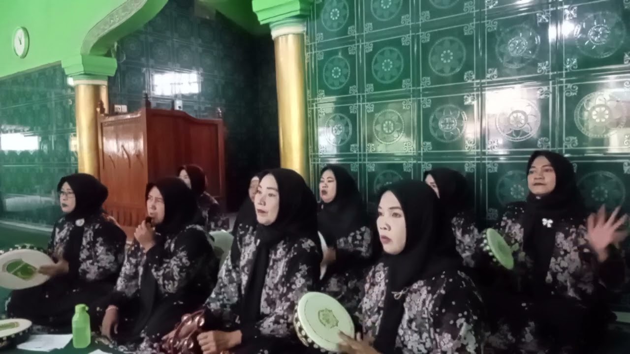 Bersama Al Ettra.. rajaban di majlis taklim Baiturrohmah Kotabaru ,Karawang 🤗
