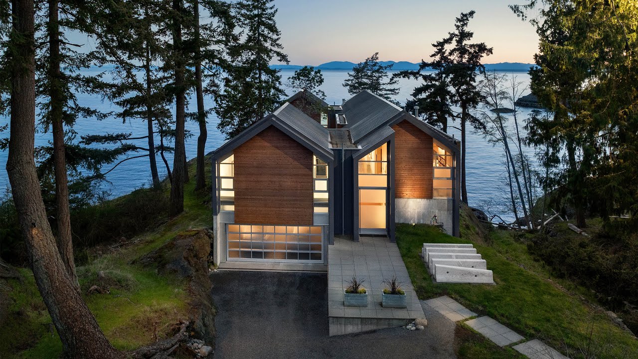West Coast Architectural Waterfront Home on Bowen Island, B.C