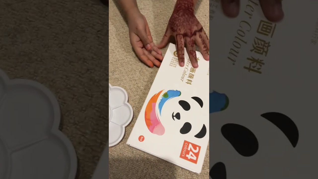 Unboxing water colour paint