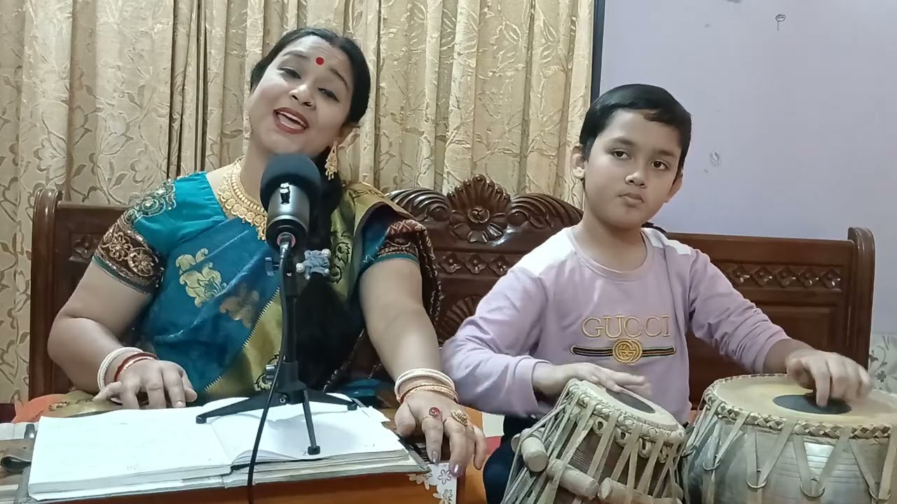 তোমার আকাশ দুটি  চোখে আমি হয়ে গেছি তারা।আধুনিক গান।Tomar akash duti chokhe.মা ও ছেলের পরিবেশনা।
