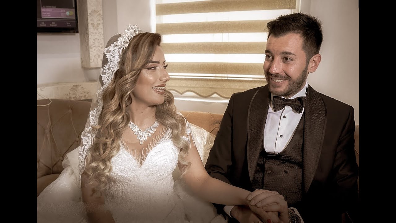 HAKKARİLİ GELİNDEN BURSALI DAMADA HARİKA ŞARKI - SANİYE & ÖMER  - KAPLAN PRODUCTION