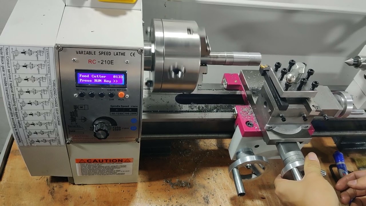 Tiện ren trên máy mini RC-210E