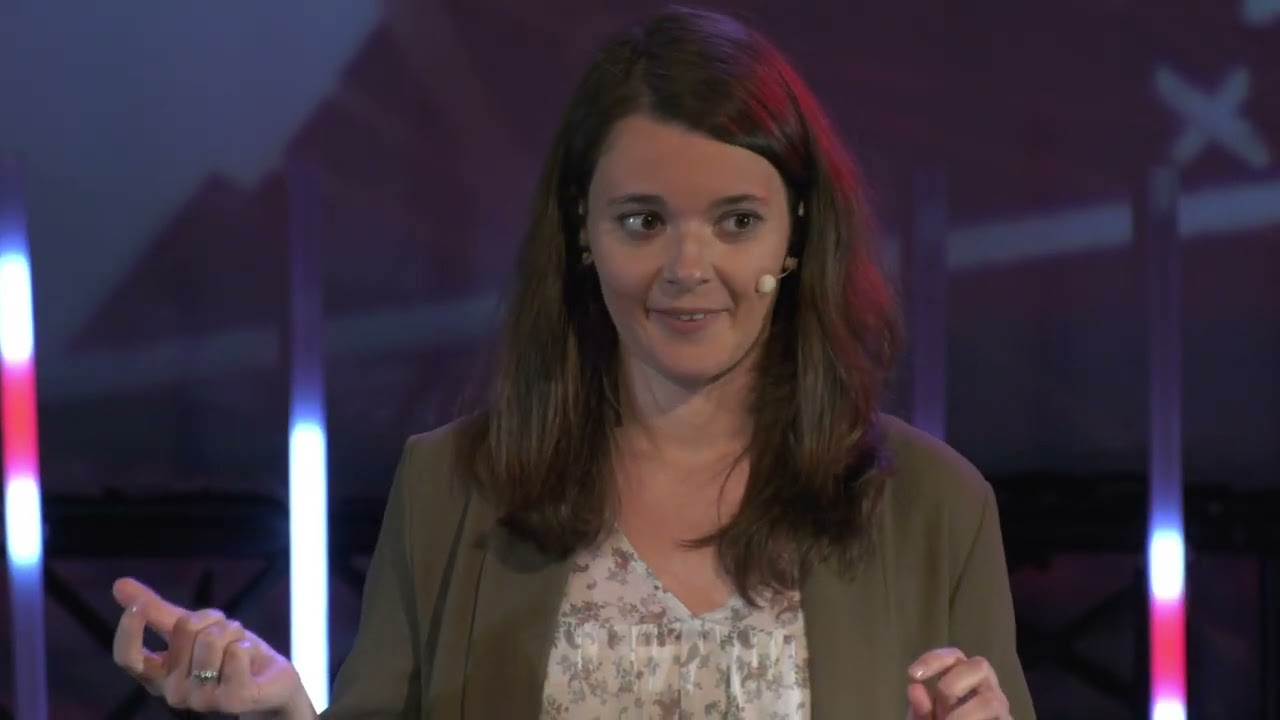 ¿Por qué programas, si tú eras de letras? | Carmen Torrijos | TEDxMálaga