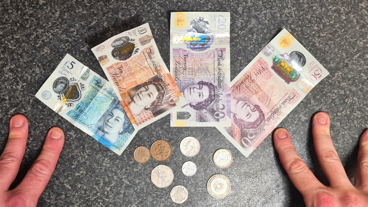 ASMR | Showing British Bunce 💷 | Coins & Notes Up Close | Soft Spoken London Accent