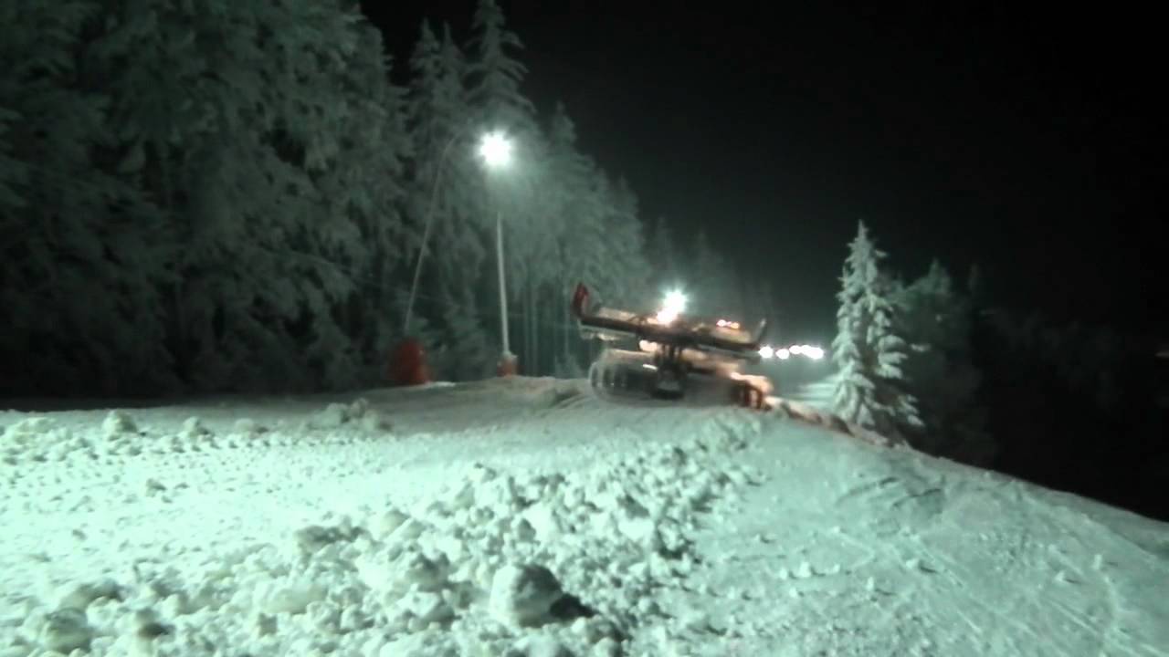 450PS Pistenraupe im Einsatz am Eberschwanger Skilift