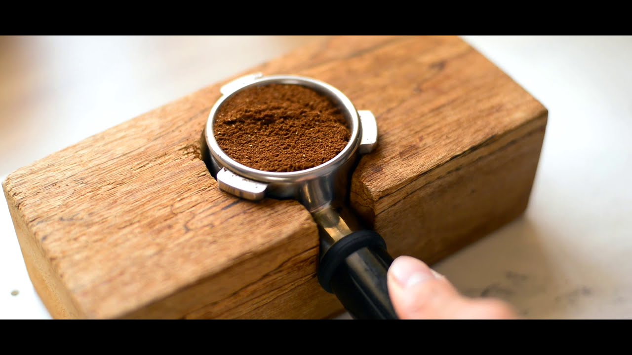Making Latte Art with the Breville Barista Express | Musical | Serene