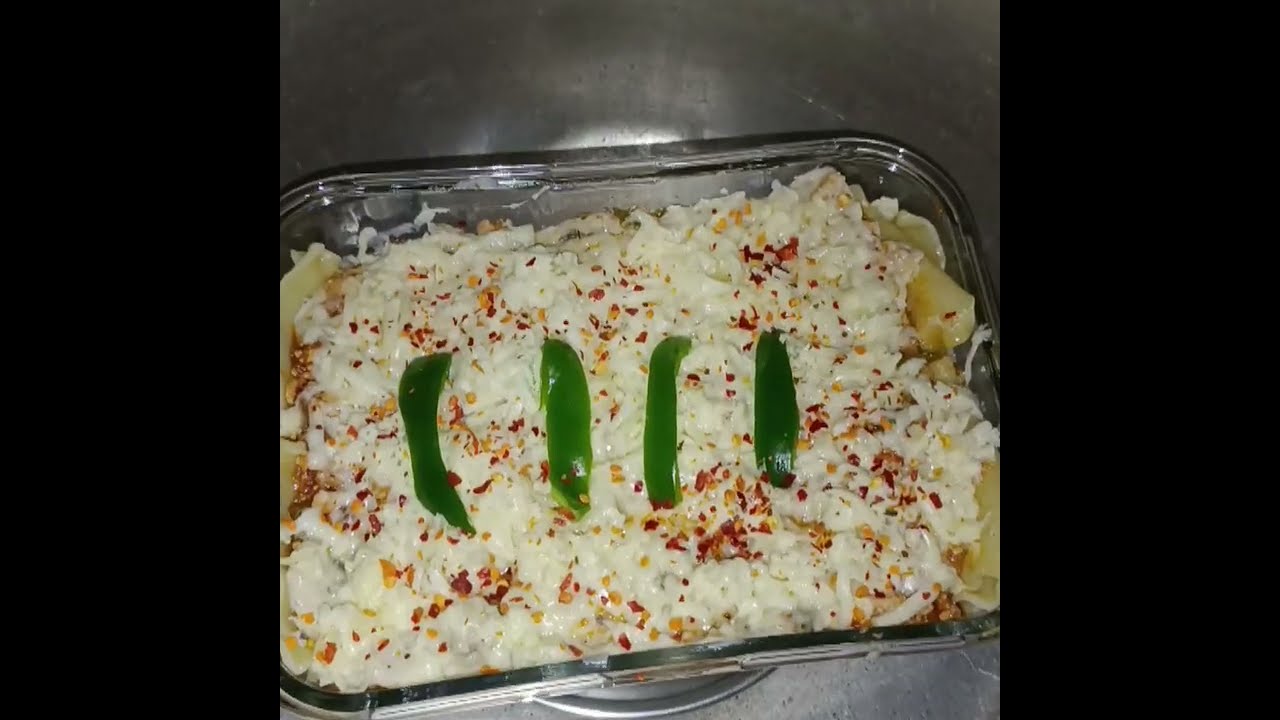 Chicken lasagna recipe by iqra's kitchen|Chicken lasagna recipe...