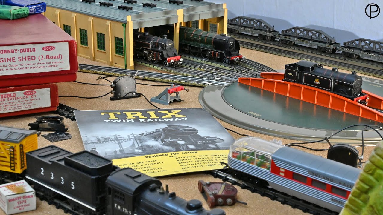 Hornby Dublo Engine Shed & Turntable & Tri-ang Railways Transcontinental  Items Running