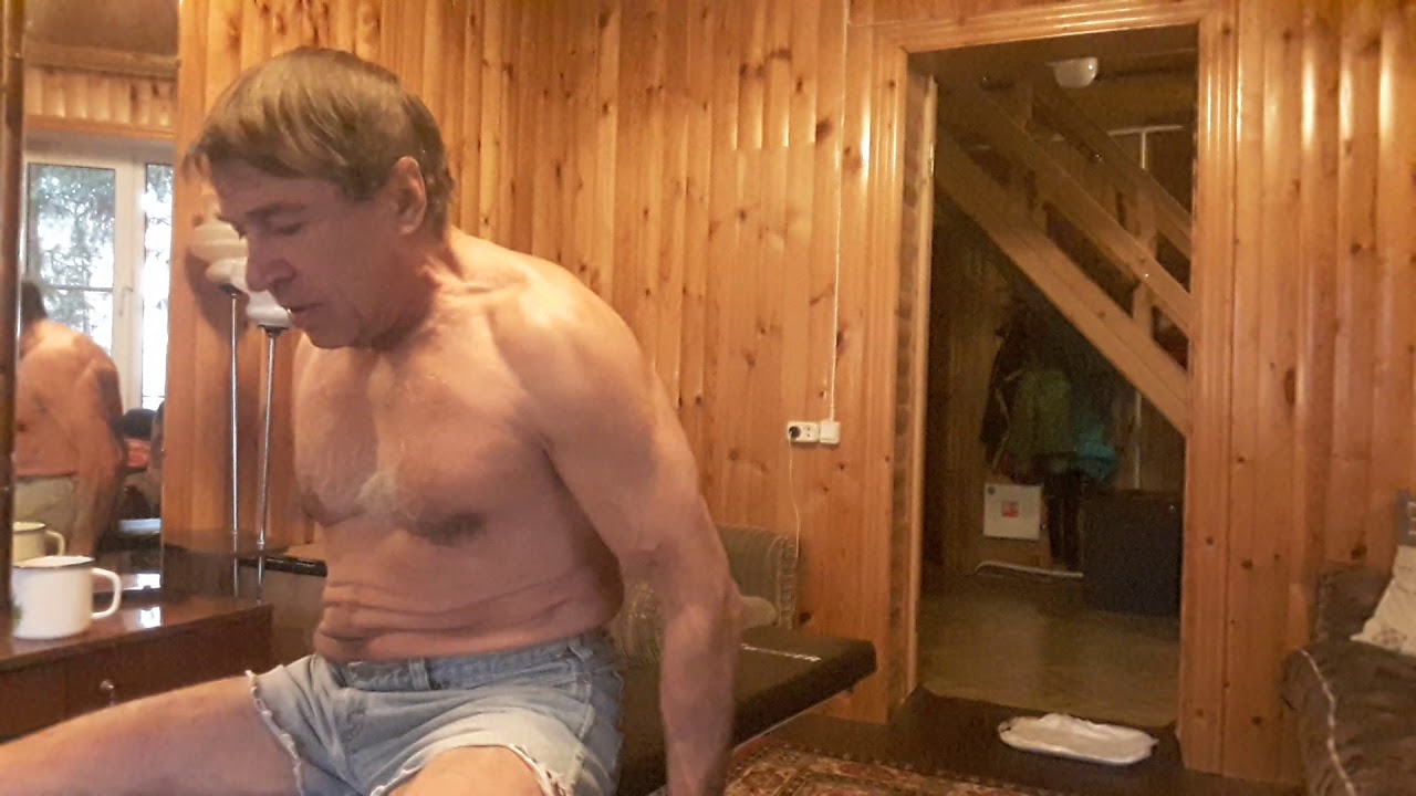 Я не спортсмен, я физкультурник. Лучше гантели по 12 кг, чем 19 кг.