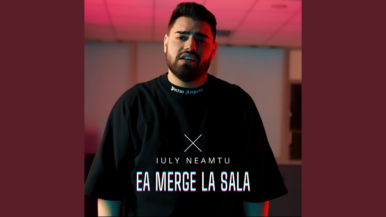 Ea merge la sala
