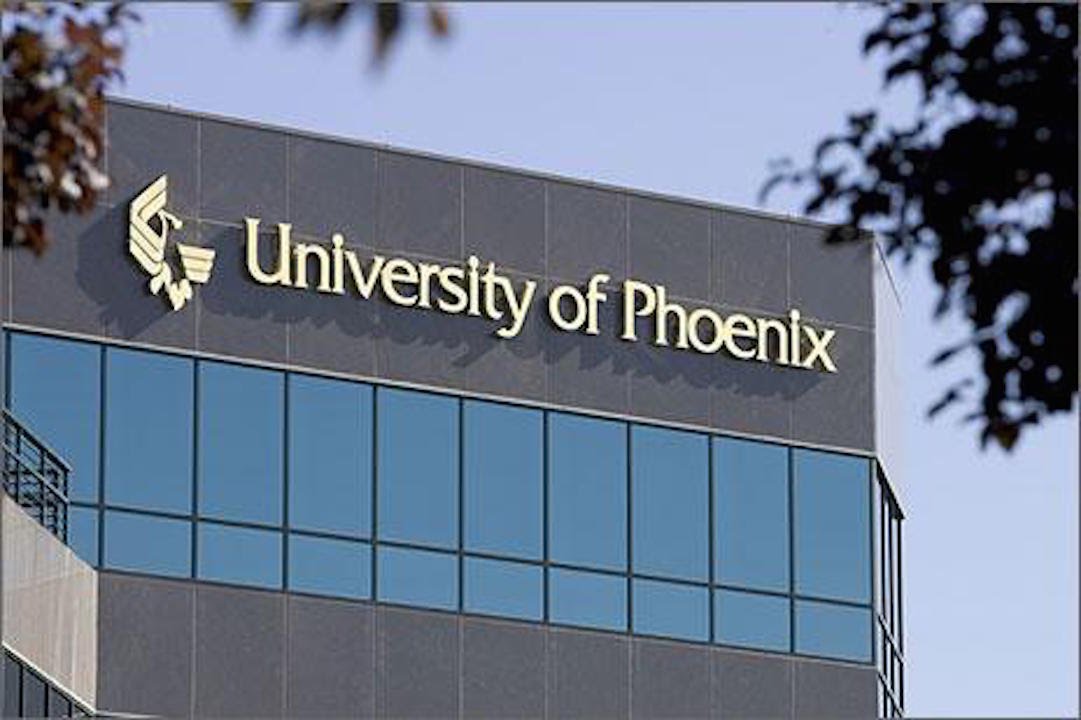 Why The University of Phoenix Is Hemorrhaging Students
