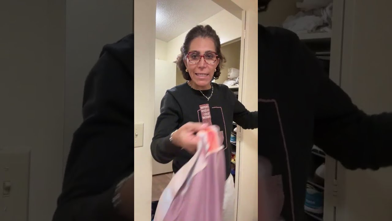 Tanaz Mehraban        ناراحتی تناز از سایبری ها و حکومتی ها 🫣🫵🤔