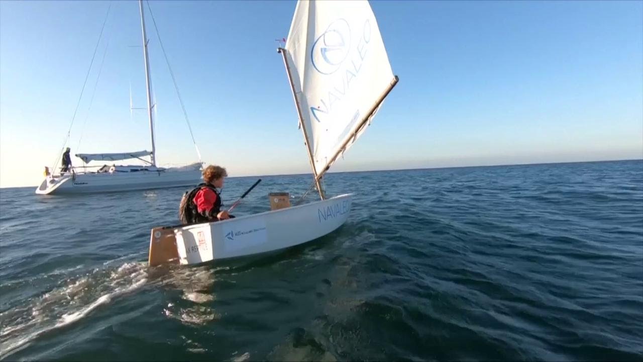 Vela, a 12 anni attraversa la Manica sull'Optimist e stabilisce il nuovo record del mondo