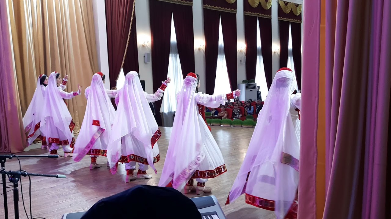 РАКСИ БАДАХШОНИ АНСАМБЛЬ 