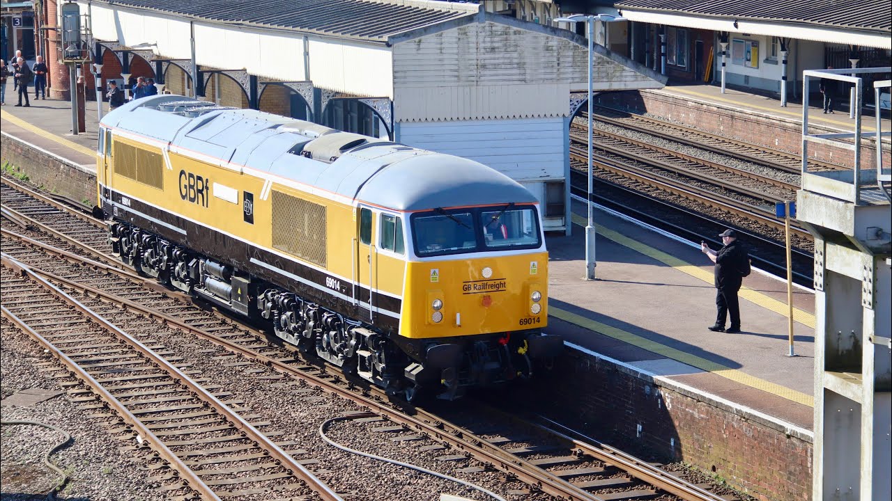 GBRf’s unique EMD liveried Class 69 No. 69014 escapes Eastleigh - 20/03/2025