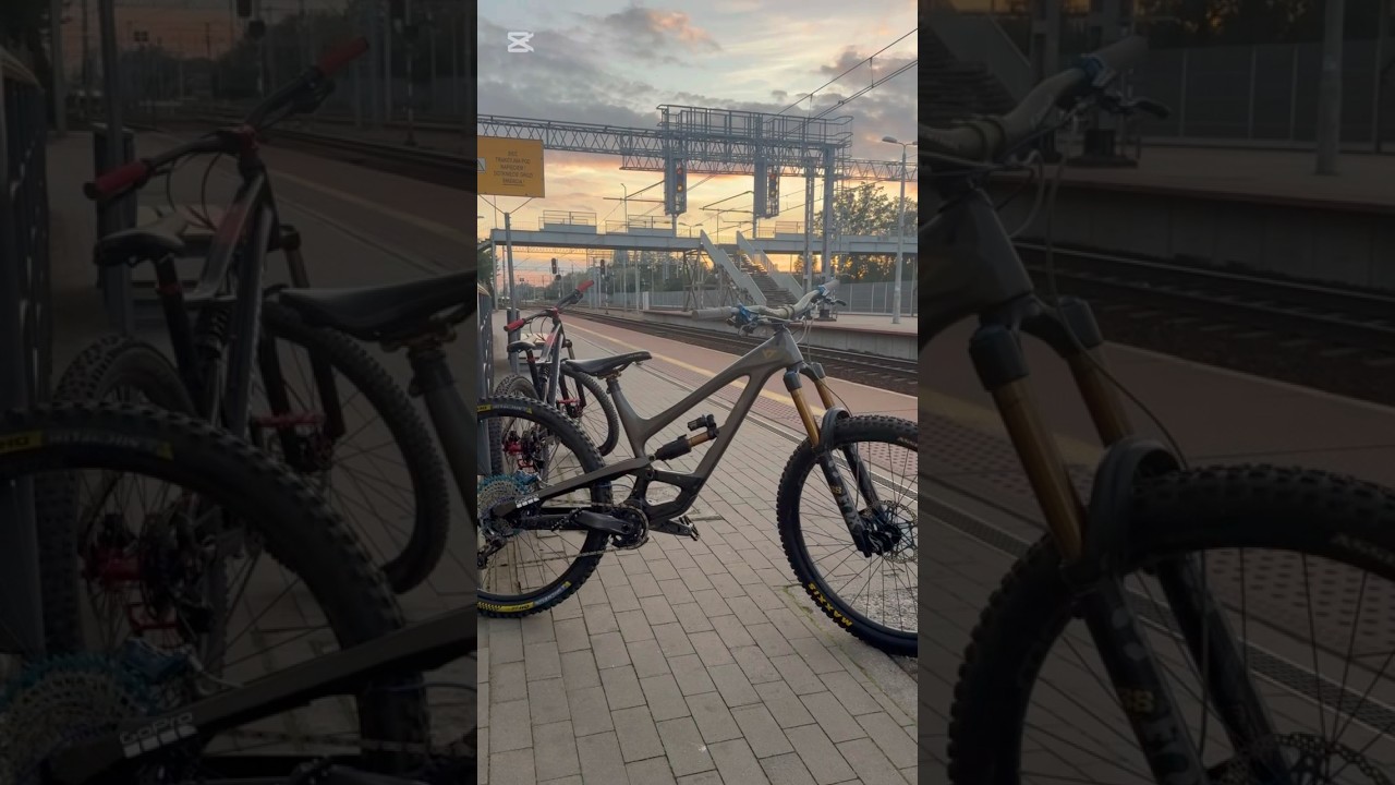 YT Capra Pro Race Carbon #bike #bikelife #ytbikes #foxsuspension #chromag #shortvideo #shorts #viral