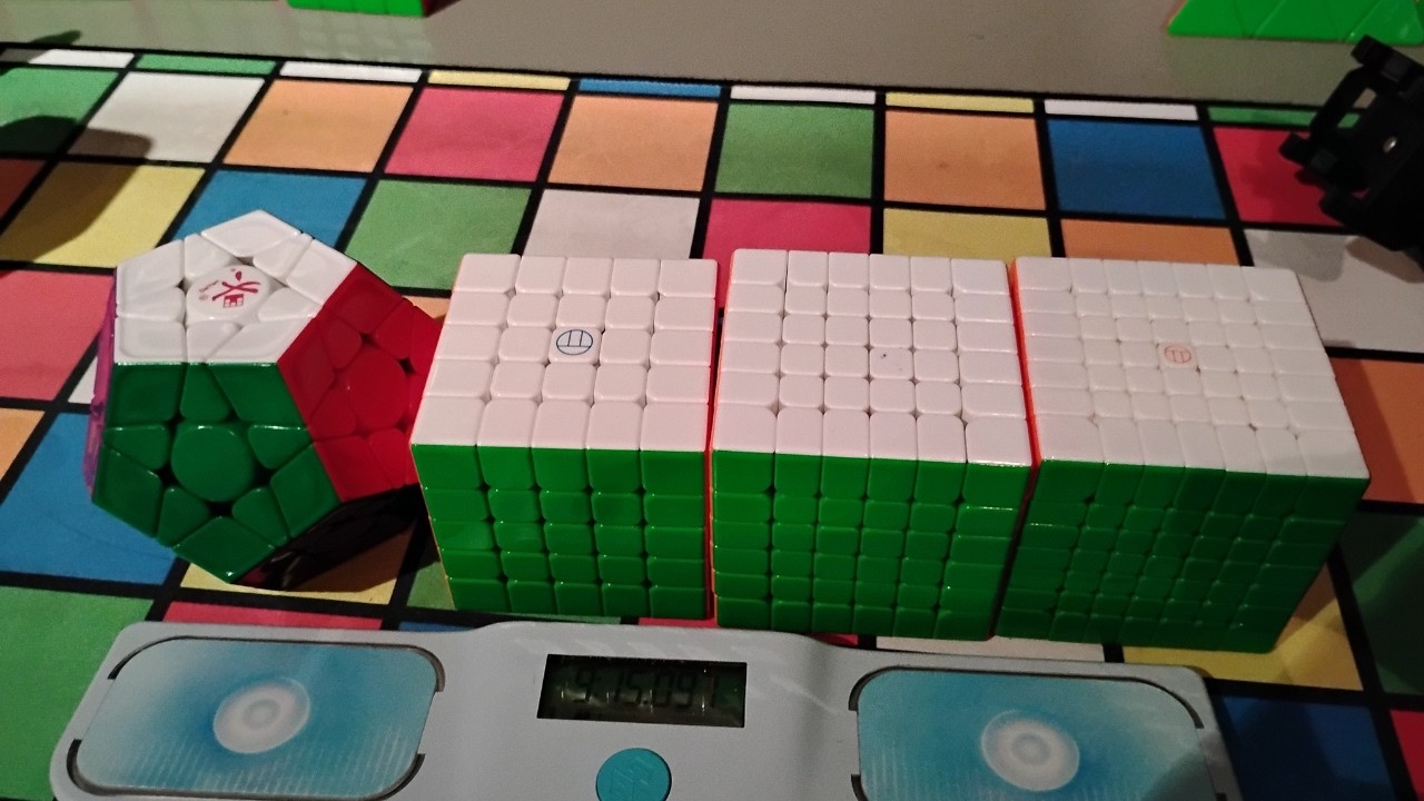 Big Cube Relay in 9:15.09