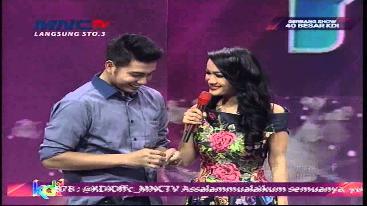 Mumu ( Mukhlis ) Kasih Gelang Ke Julia Perez Sampai Terharu - Gerbang Show (23/4)