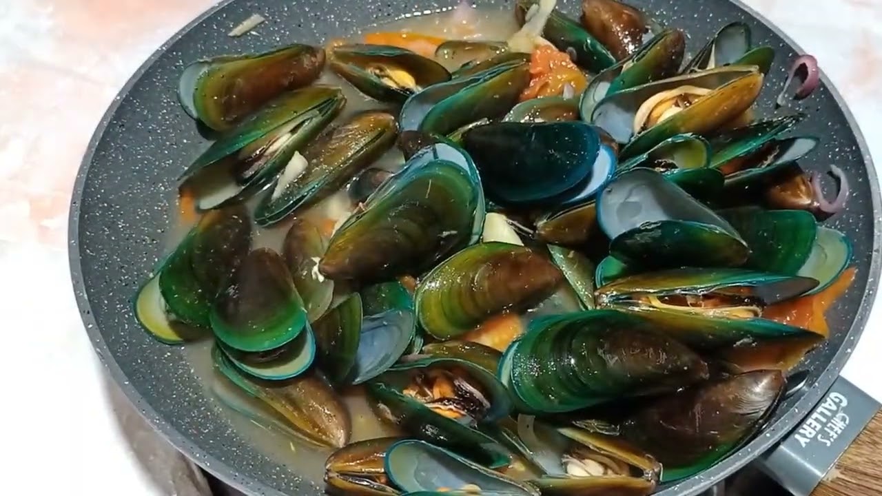 SEAFOODS AND  CHICKEN ADOBO | #lutongbahay #food #cooking
