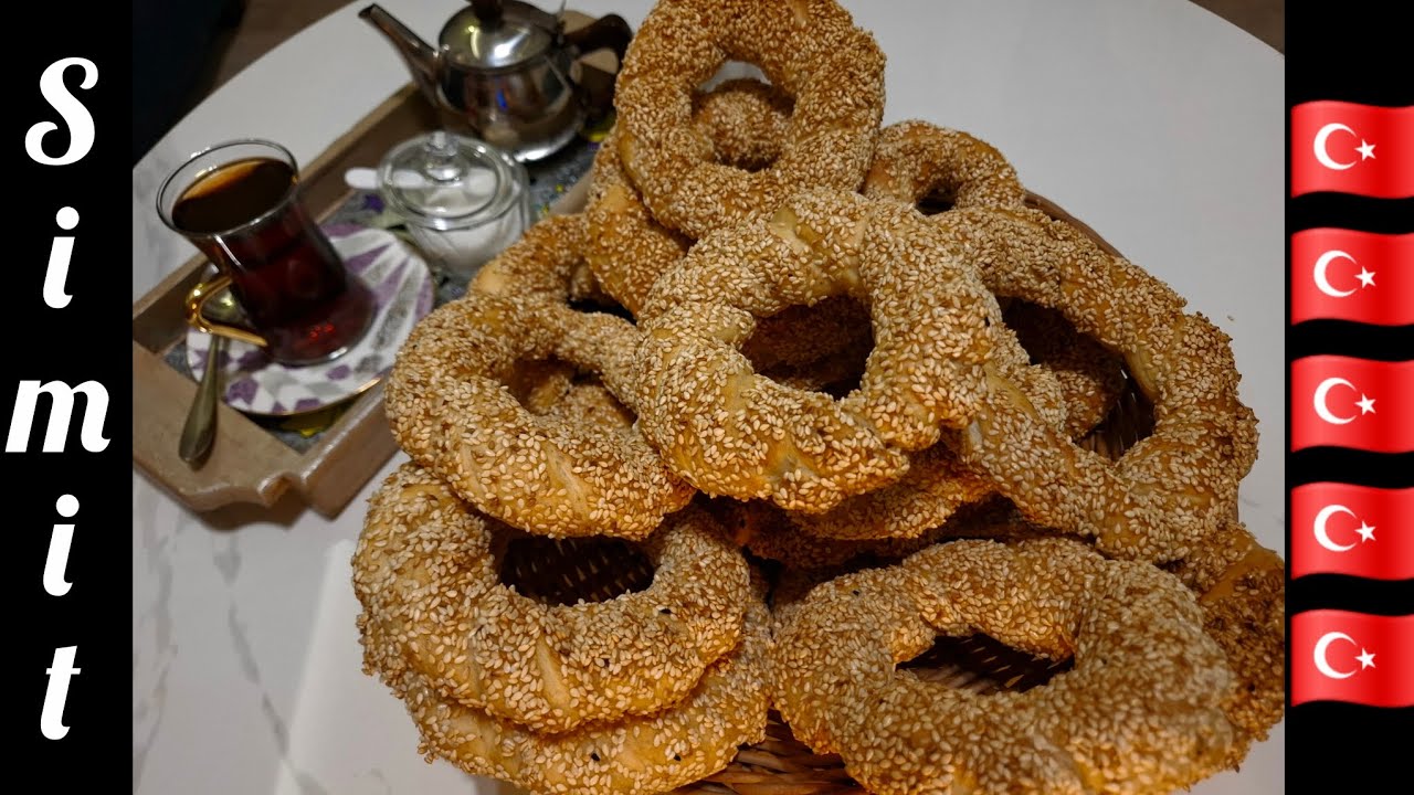 سميتَّ التركي بالسمسمsimit🥨🇹🇷..من مكونات مطبخچ وسهل التحضير .مع الچاي ☕️🫖 يخببببل ..