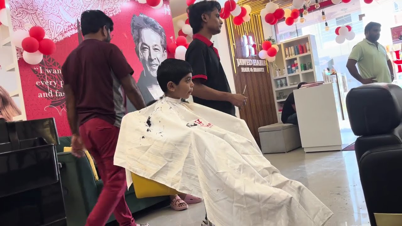 My kid First haircutting