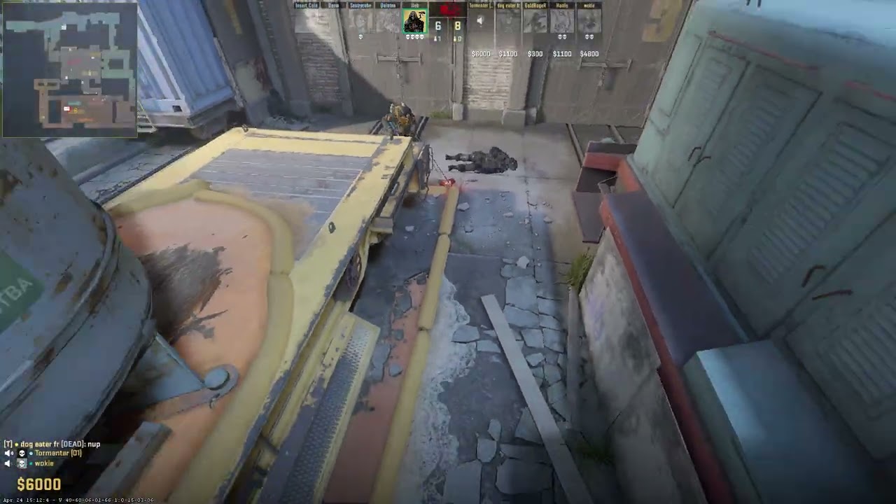 Enemy Misses Defuse Kit Sitting on Bomb