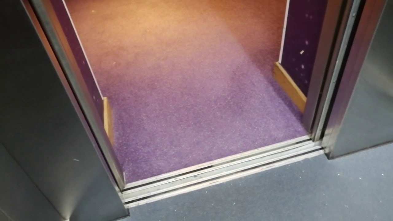 Really nice fast 2.5 m/s Kone Ecodisc Lift @ Premier inn Hotel, Buchanan Galleries, Glasgow
