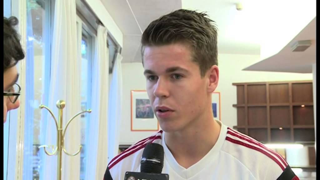 Benvenuto Van Ginkel! #WelcomeVanGinkel | AC Milan Official