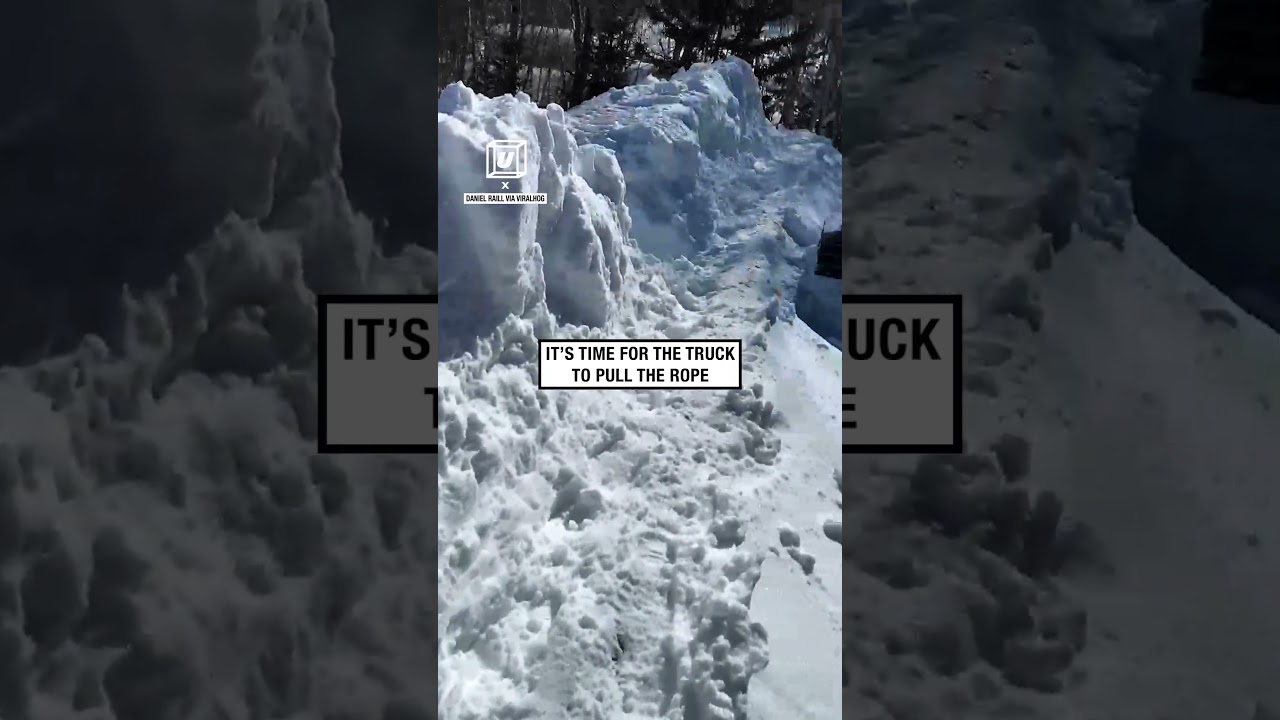 Hack to remove snow from a roof ❄️🏡          🎥: Daniel Raill via ViralHog