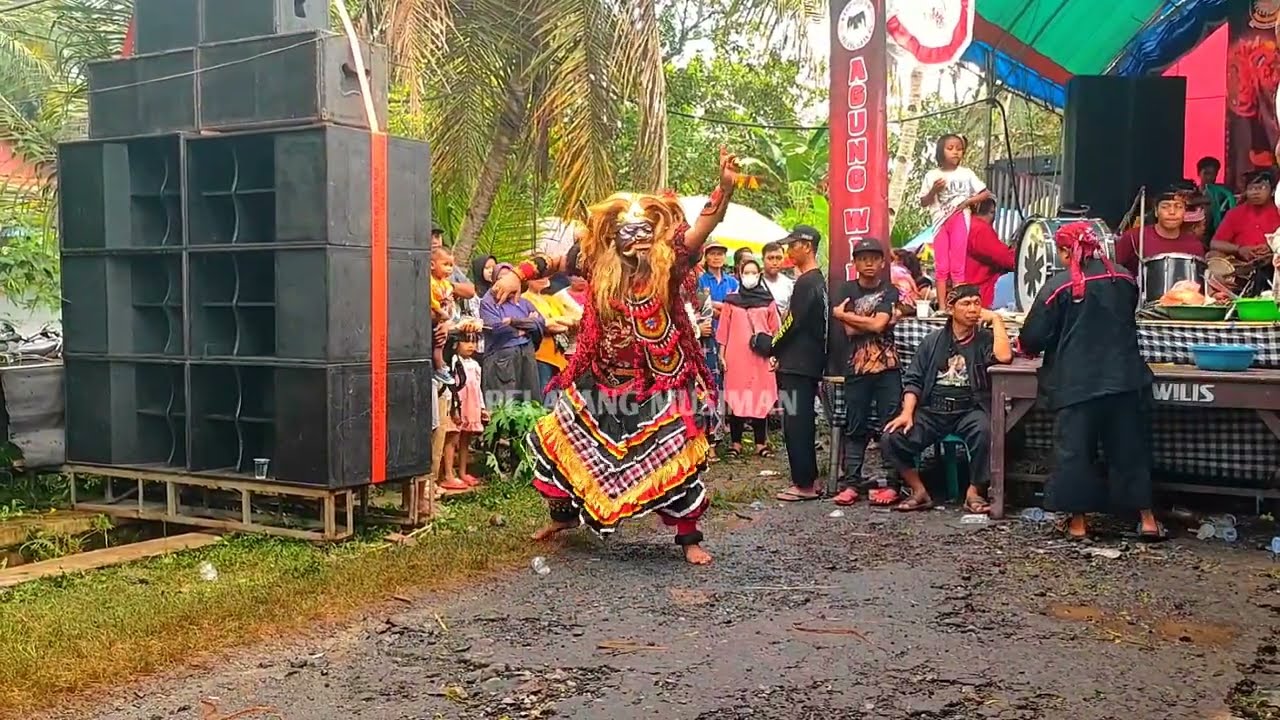 NdADiNe Buto Songkel Mejo ft Jaranan Agung Wilis _ live Ringin 3