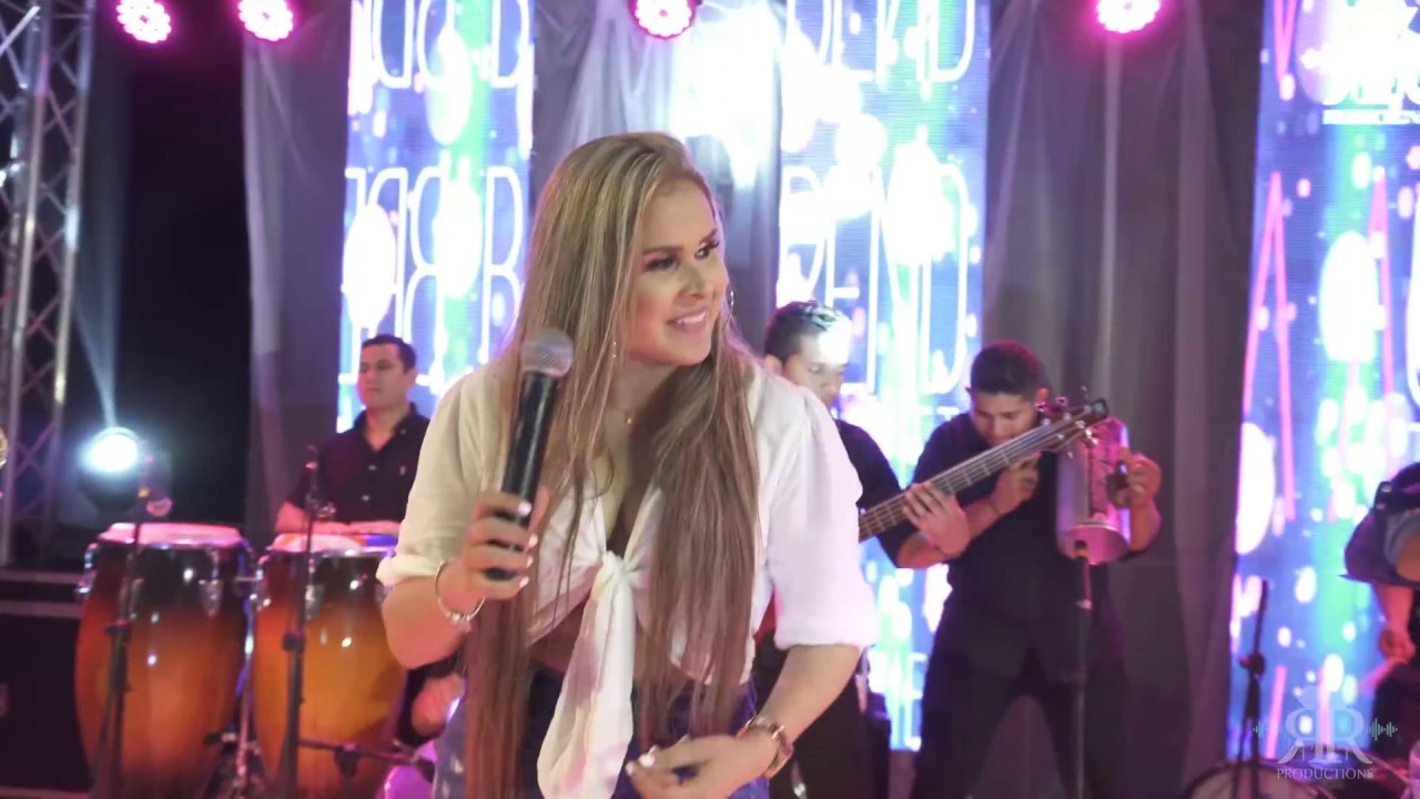 Cuando decidas - En la Voz De Brenda Arrieta [En Vivo]