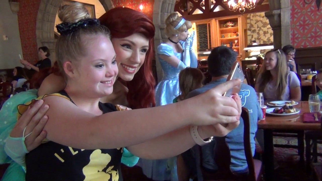 Meeting Ariel at breakfast in Epcot!