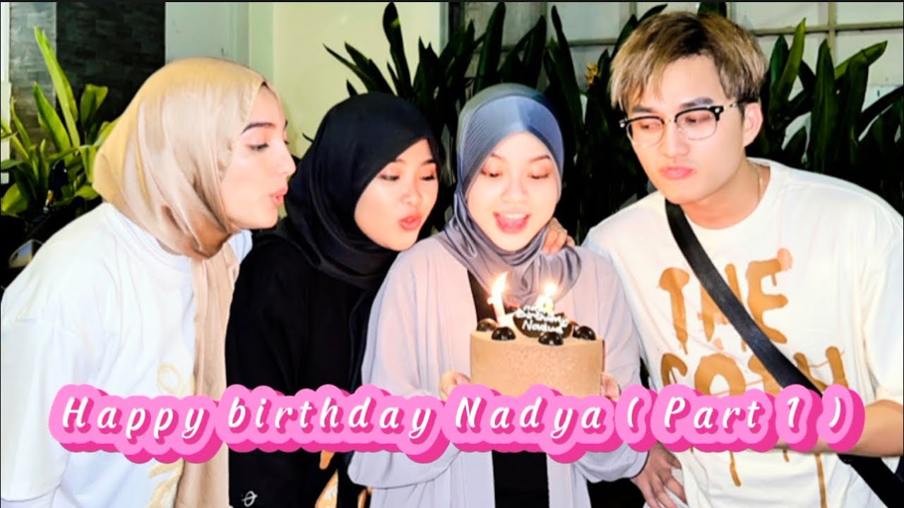 Atur tiup lilin kejutan untuk Nadya 🎂🎂🎂