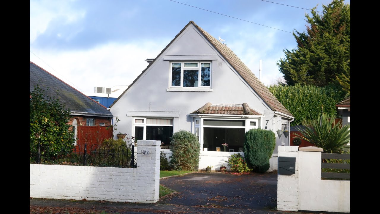 House Tour UK | Chalet style home tour, £395,000