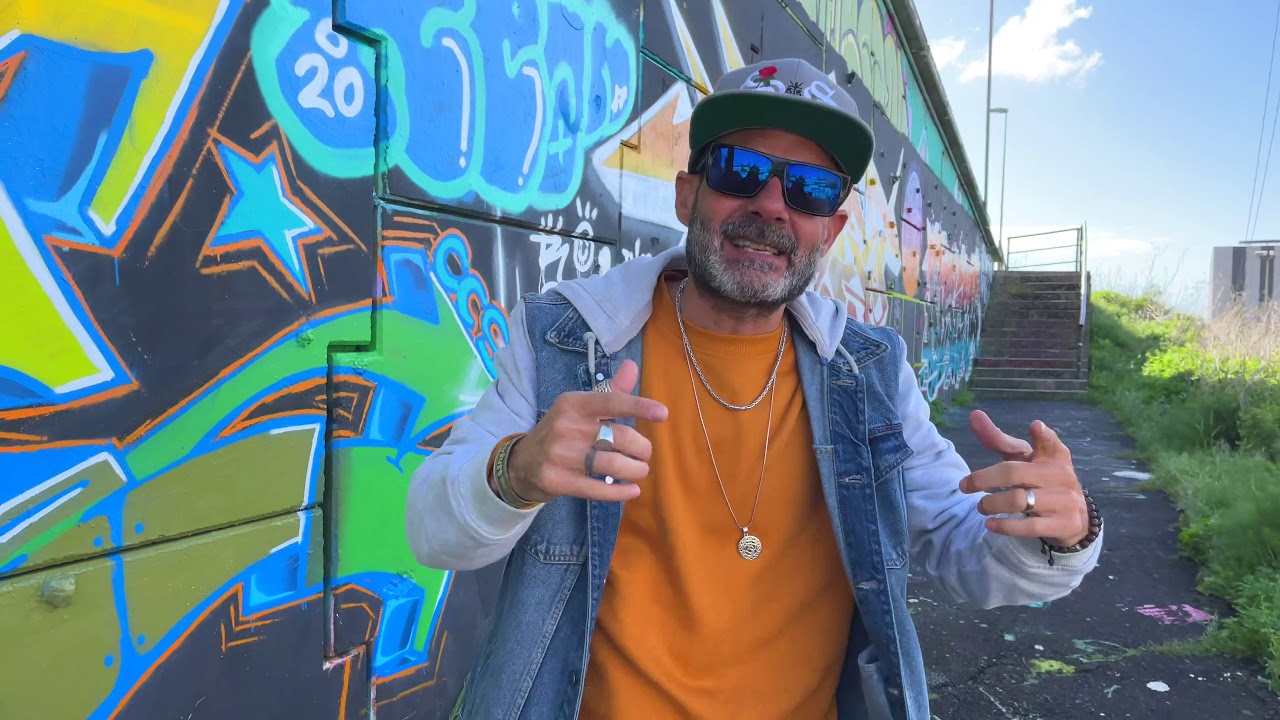 COMO UN REY - RAS KUKO