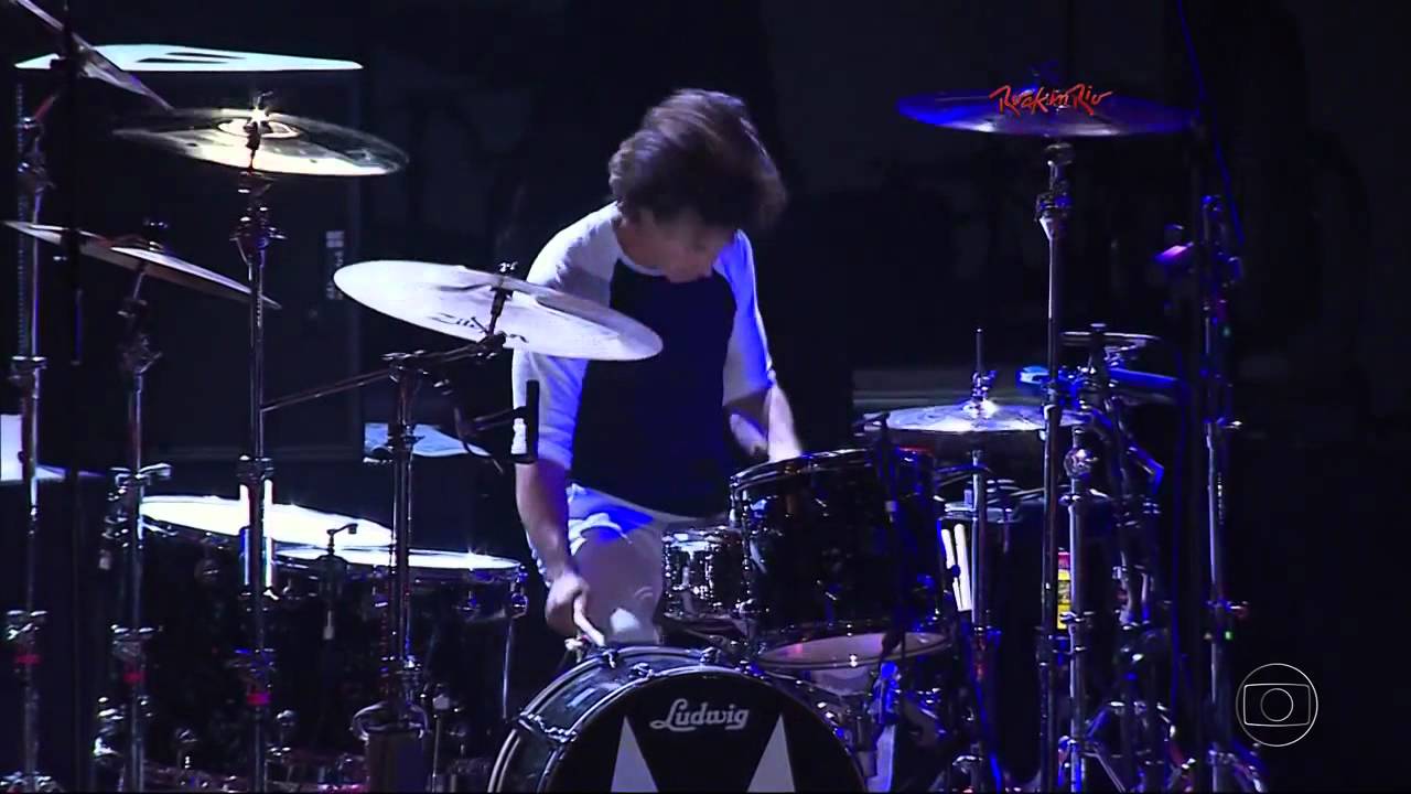 Maroon 5 - Harder to Breathe Live at Rock in Rio (HD)