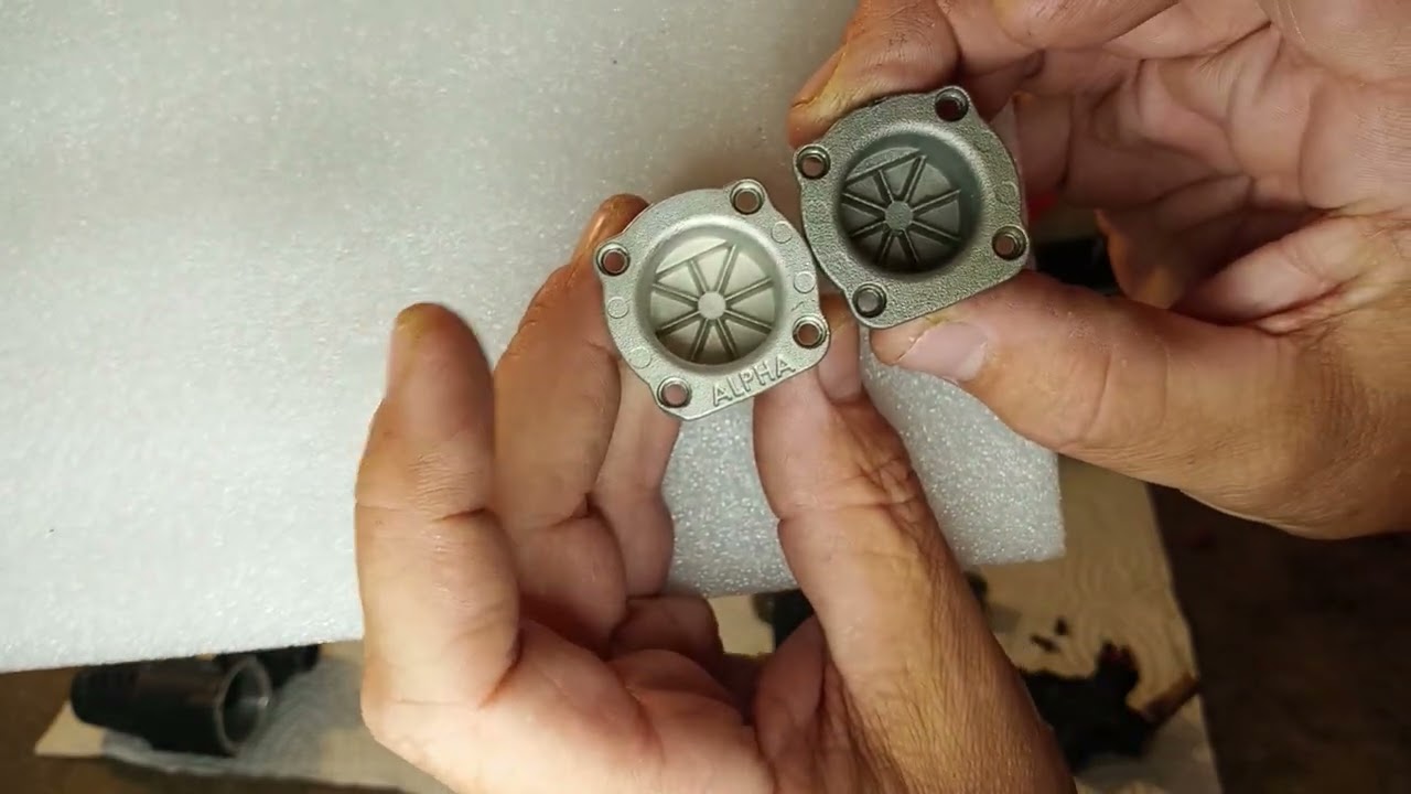 Let's take a look at some Turnigy Trackstar SEG .21 nitro engines plus Alpha F850 scanner RC turbo