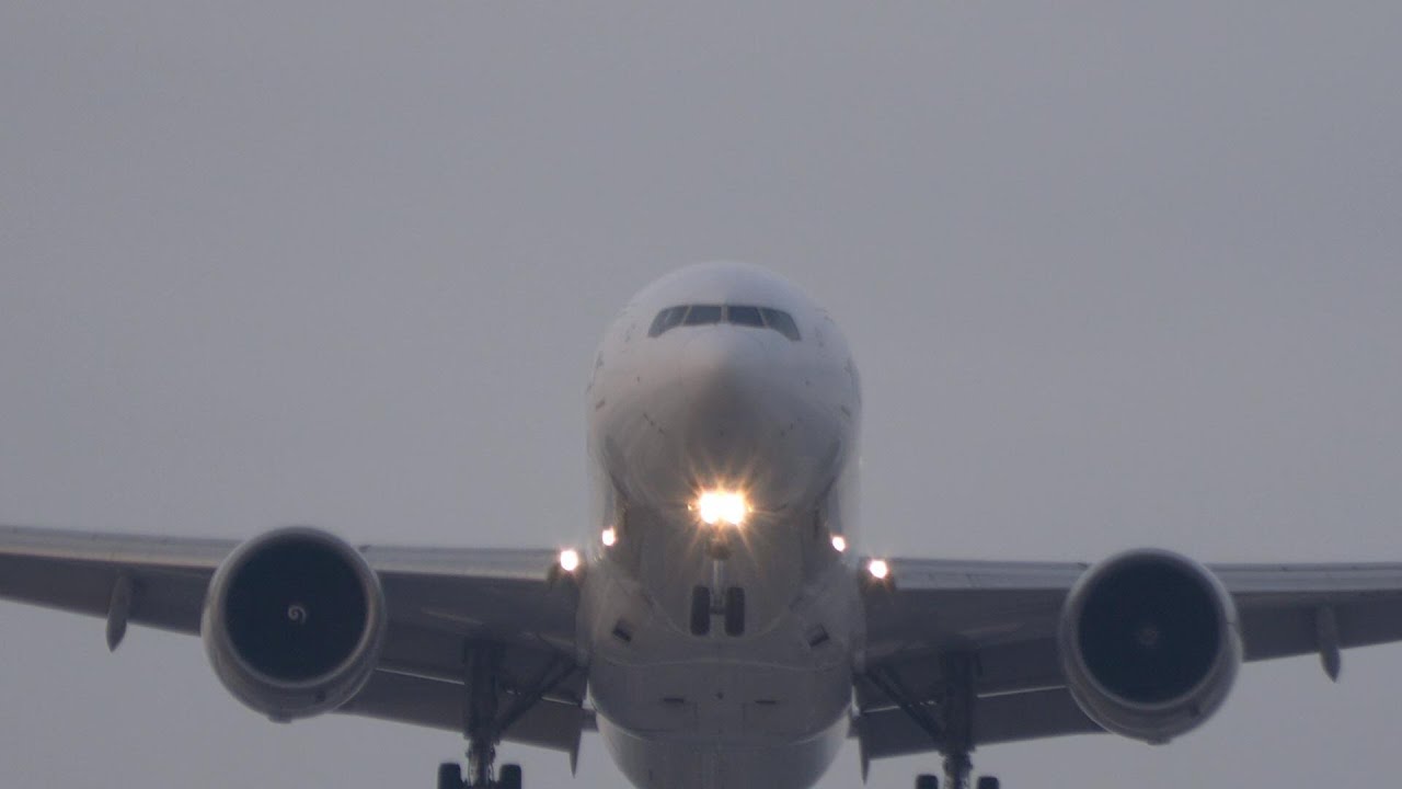 AIRPORT FRANKFURT MAIN air traffic 376 #aviation #planespotting
