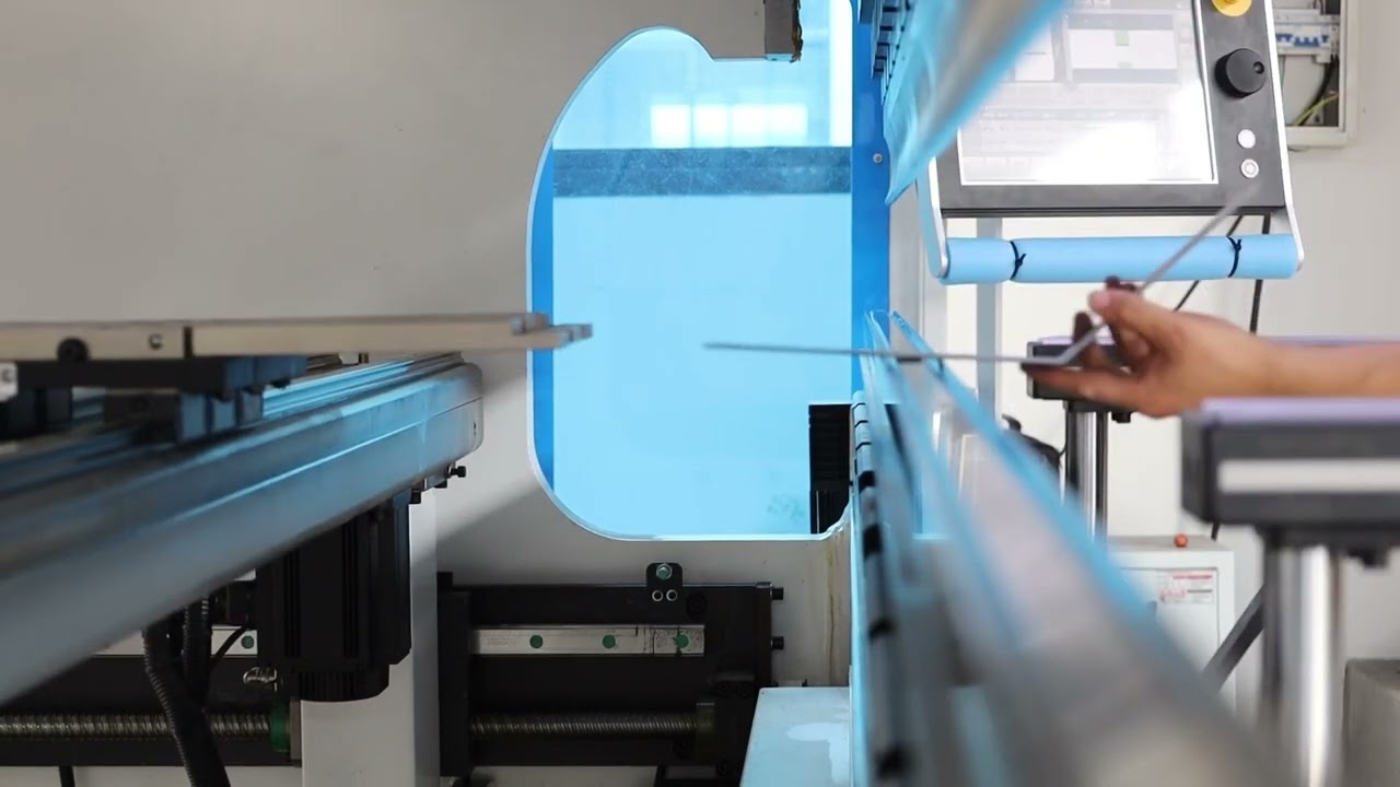 KRRASS CNC Press Brake Machine with DELEM DA69T 3D and 2D graphical import DXF