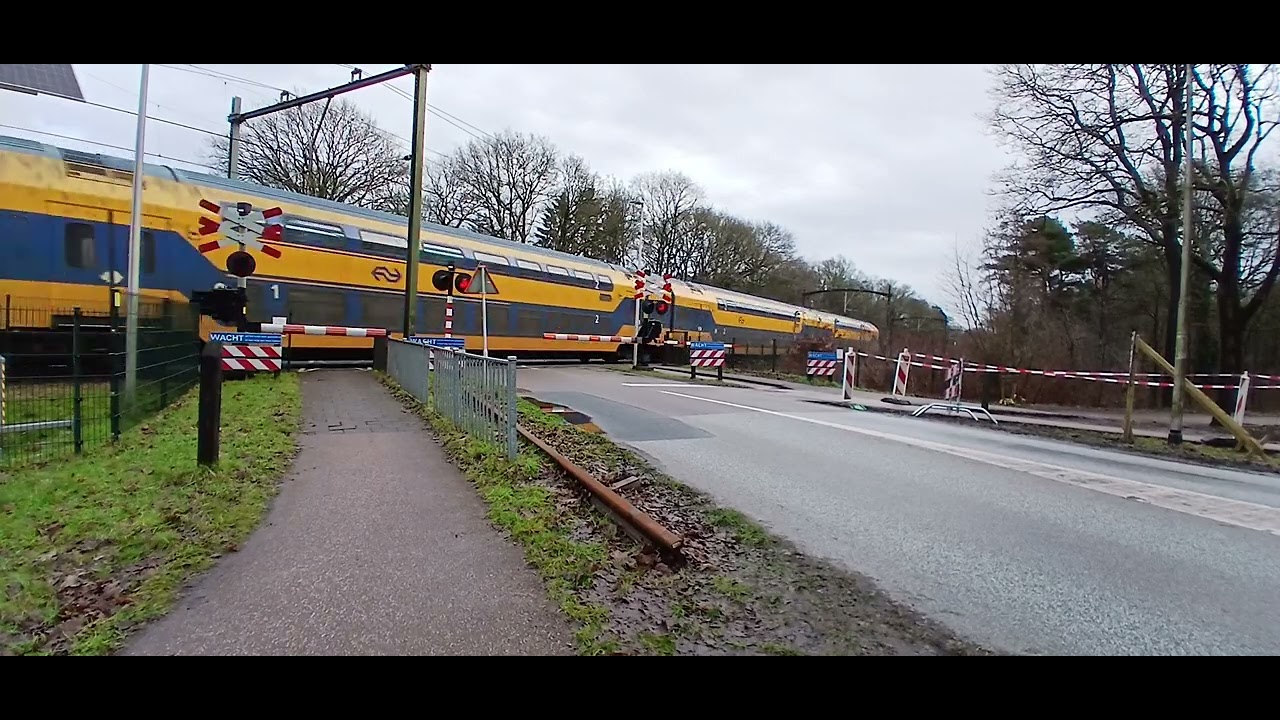 Spoorwegovergang Tilburg Zwartvenseweg 