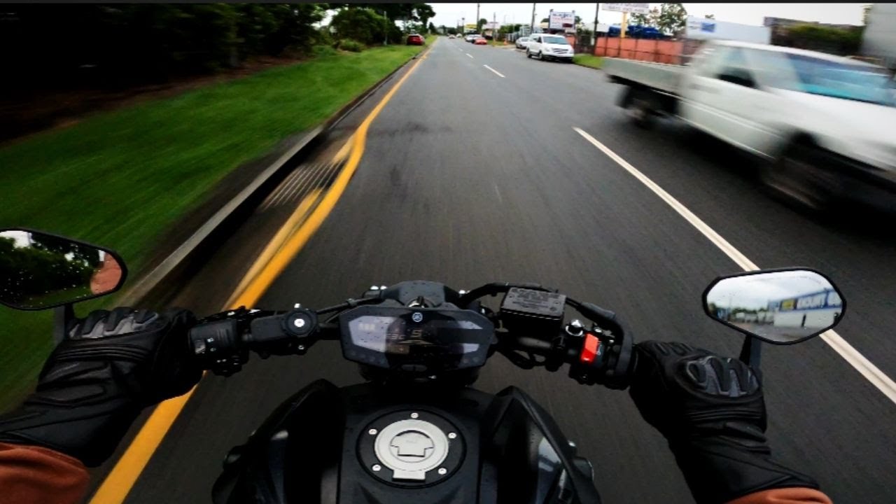 Overcast Days. (Caught in the Rain) | YAMAHA MT-07 AKRAPOVIC [POV 4K]