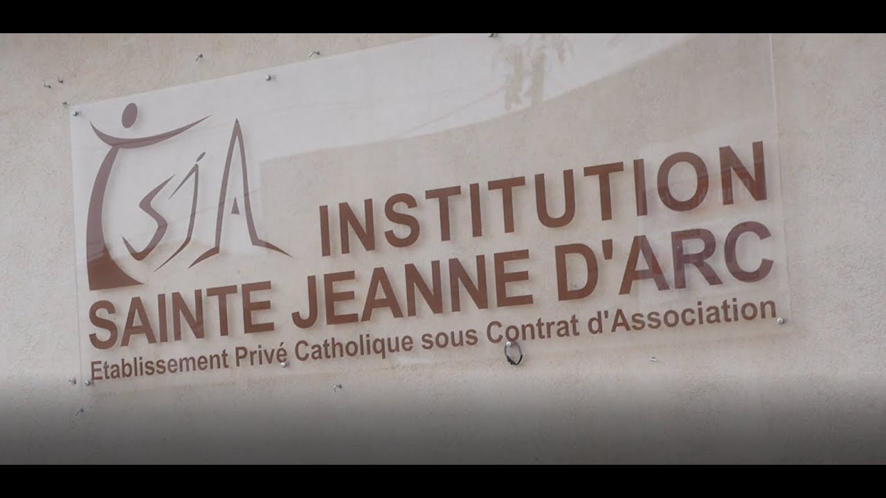 Collège de l'Institution Sainte Jeanne d'Arc de Saint Maximin.